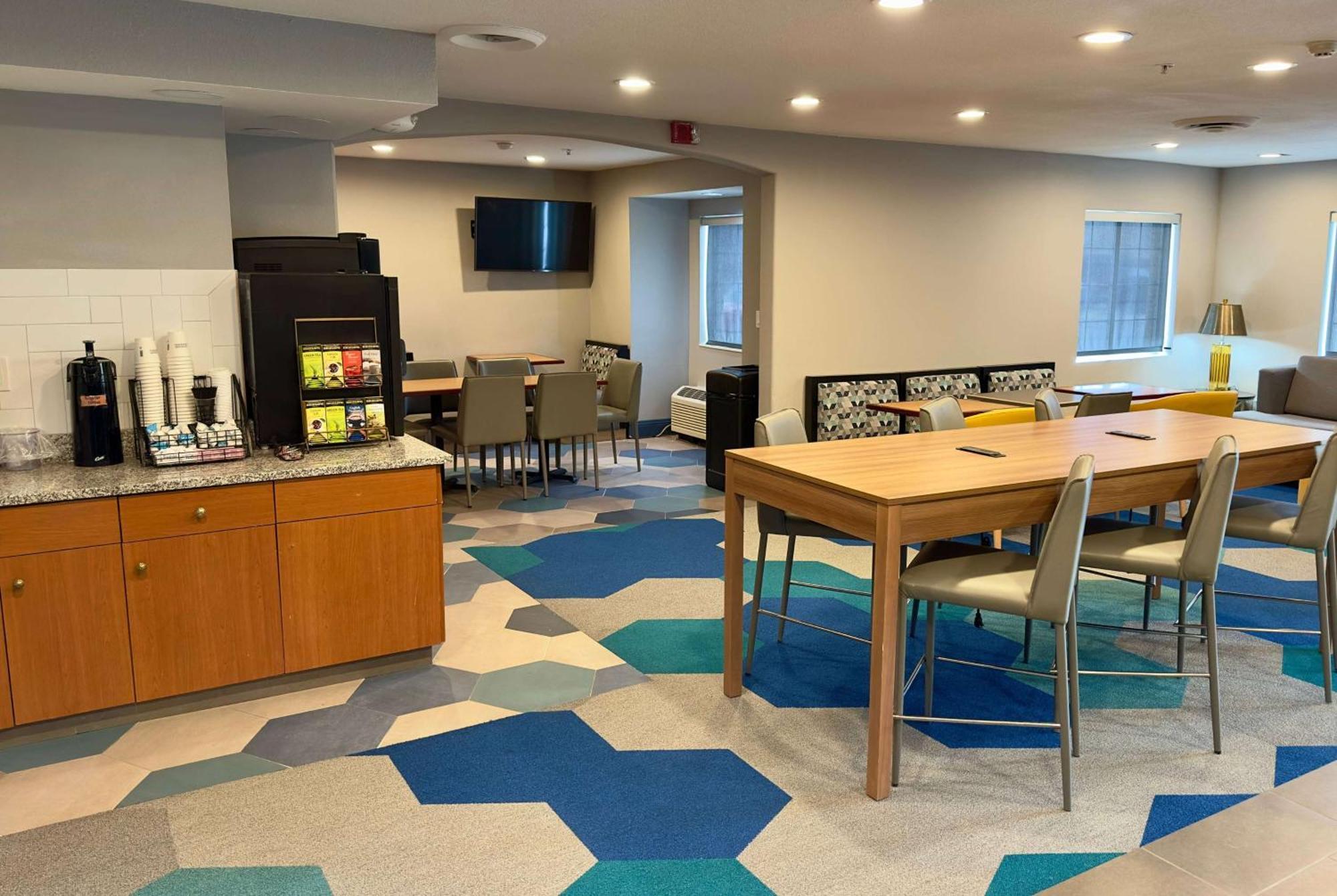 Microtel Inn & Suites By Wyndham Denver Airport Екстериор снимка