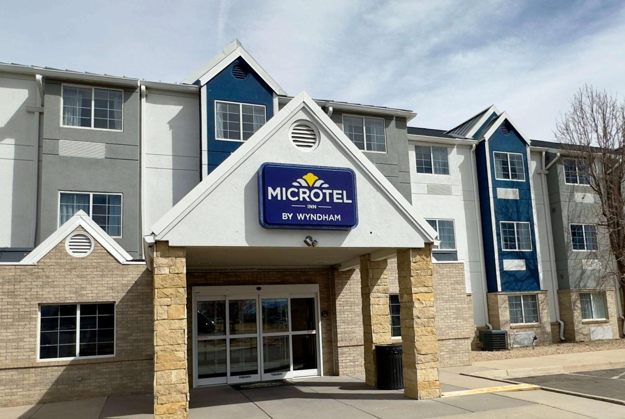 Microtel Inn & Suites By Wyndham Denver Airport Екстериор снимка